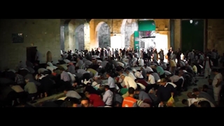 قطعا خداوند به کسی که دینش را یاری کند یاری میرساند