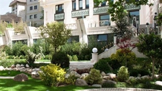 برج آلتون کورت نیاوران