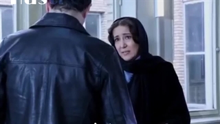 «هیچ تنها و غریبی، طاقت غربت چشماتو نداره» میکس عاشقانه از پشت صحنه سریال پوست شیر با آهنگ «غربت» با صدای اِبی + کپشن