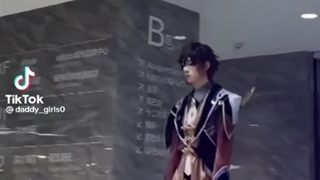 قد و بالای تو رعنارو بنازم:)