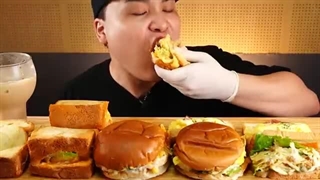 토핑 듬뿍! 여러가지 토스트와 바닐라라떼 먹방~!! 리얼사운드ASMR Mukbang(Eating Show)