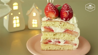 طرز تهیه کیک توت فرنگی