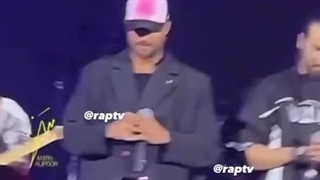 رقص ماکان بند به سبک گروه BTS