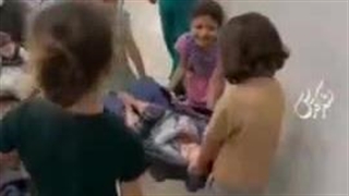 اگر از تو درباره‌ی غزه پرسیدند بگو: آن‌جا شهیدی است که ......