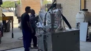 نمونه کار دستگاه اسپری پرکن  اتوماتیک توسط شرکت ماشین سازی خدری