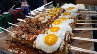 مجموعه غذاهای خیابانی محبوب سبک ژاپنی