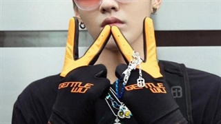 크리스 오빠 생일 축하해