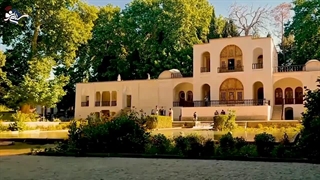 چرا باغ شاهزاده ماهان درست وسط کویر ساخته شد؟