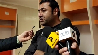 فاضلی: نباید مشکلات‌مان پشت این برد گم شود