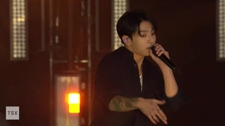 اجرای جونگ کوک در میدان تایمز نیویورک