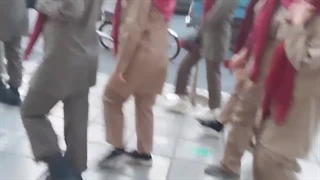 پیاده روی زنانی با لباس های منافقین در تهران!