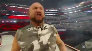 کشتی کج تک تیم بین The Usos vs The Dudley Boyz در Wrestlemania 32