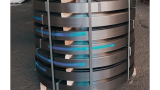 برش تخصصی رول به رول استیل و انواع فلزات