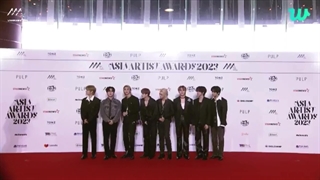 حضور STRAY KIDS در فرش قرمز مراسم AAA2023 کپشن لیست جوایز STRAY KIDS در این مراسم♡♡