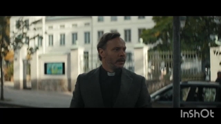 دانلود رایگان سریال یک خانواده تقریباً معمولی