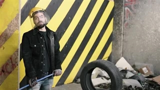 میا خشمگین می‌شود