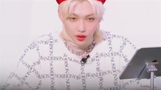 فلیکس یکی از بهترین صدا هارو داره:)