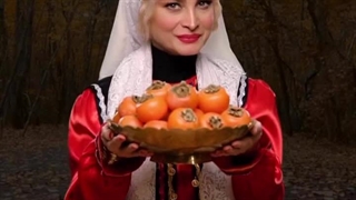 اجرای سرود زیبای ایران شهرام ناظری توسط هنرمندان زن با پوشش محلی(توضیحات )