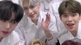 به زیروبیسوان سلام کن عمه ببینه....(از اونجا که عمه میشم)