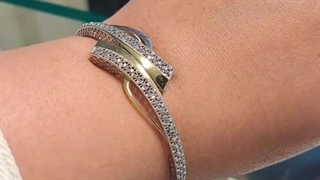 انواع دستبند طلا با قیمت استثنائی