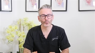 عوارض پروتز لب