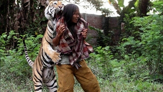 لحظات دیدنی شوخی حیوانات با انسان