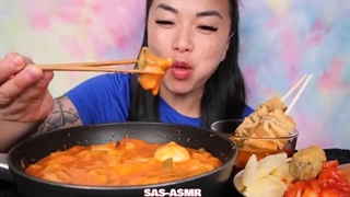 KOREAN CREAMY DOOKKI TOPOKKI + SPICY OMUK (ASMR EATING SOUNDS) NO TALKING | SAS-ASMR