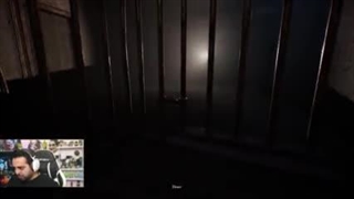 گرنی اما با مادر بزرگ فضایی