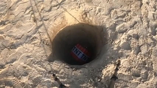 منفجر کردن ترقه ها _ لینک خرید دستگاه ماساژور پا با قیمت مناسب در توضیحات