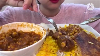 Asmr eating Persian Gheymeh stew with rice and Tahdig| موکبانگ خورشت قیمه با ته دیگ و برنج و پیاز