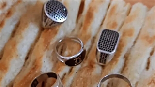 نان بربری یا انگشتر .. کدومش!؟