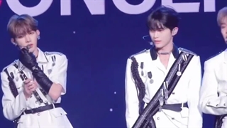 هانبین با هائو مثل پرنسسا رفتار میکنه...........