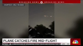 آتش گرفتن هواپیمای بوئینگ در آسمان