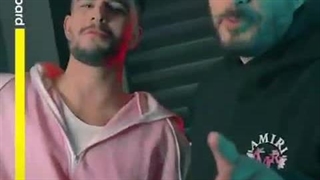 سید جواد هاشمی بعد از کوروش کمپانی در تبلیغ خوانندگی