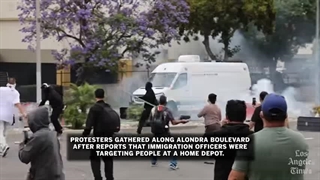 آشوب و هرج و مرج در فروشگاه پارامونت هوم دیپو و رویارویی معترضان با ماموران مهاجرت